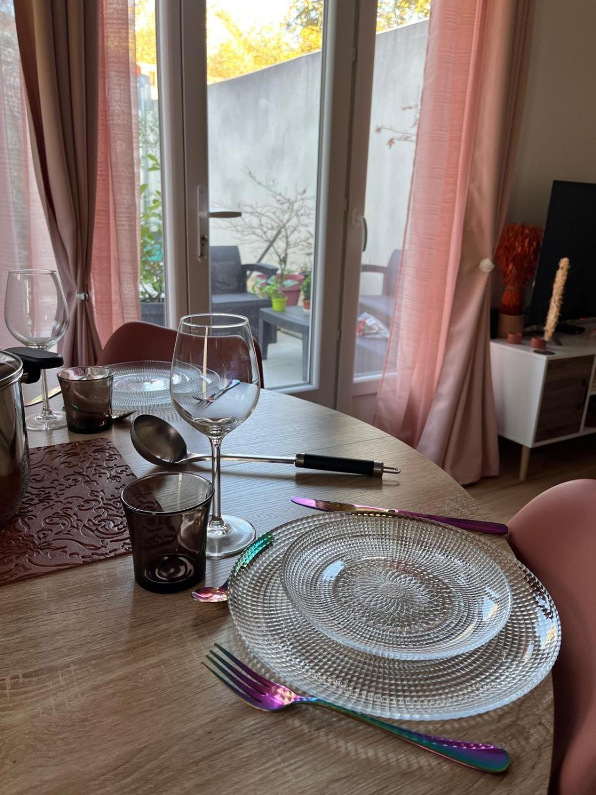 Charmante Maison Bord De Marne Maisons-Alfort Zewnętrze zdjęcie